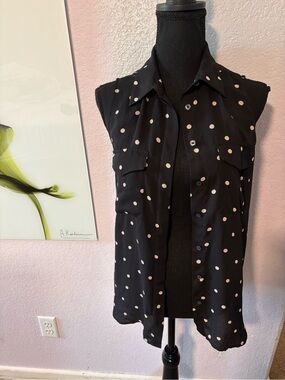 Shirt size small